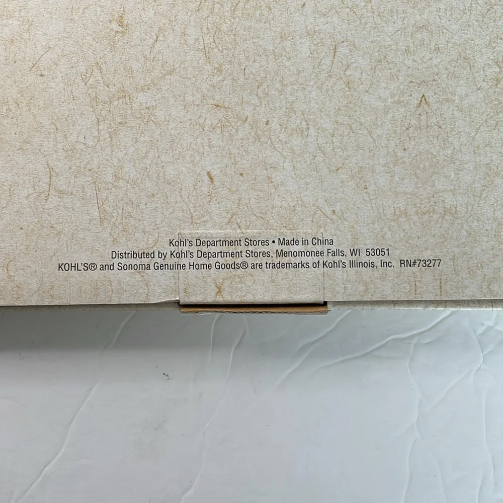 Sonoma home goods 4x6 picture frame with moose on wire around the frame NIB